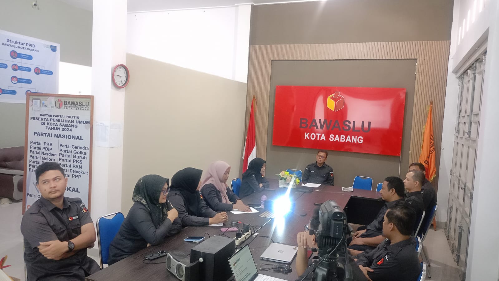 Pengarahan dari Koordinator Sekretariat Bawaslu Kota Sabang