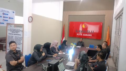 Pengarahan dari Koordinator Sekretariat Bawaslu Kota Sabang