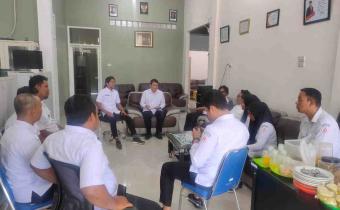 Rapat dan Dilanjut Dengan Acara Halal Bihalal