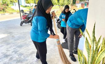 Aktivitas Kamis Sehat dan Bersih
