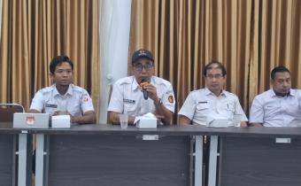 Pimpinan dan Staf Bawaslu Kota Sabang Hadiri Kegiatan Sosialisasi SIPOL Semester I 2026